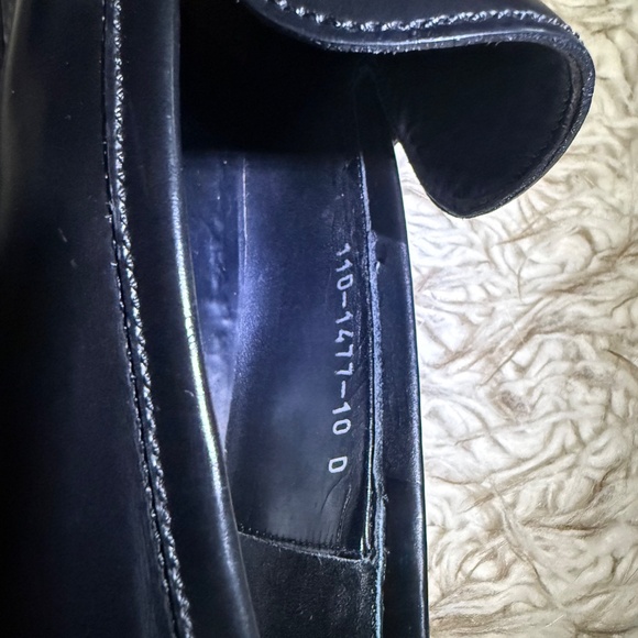 Men’s Gucci loafers, size 10D - Picture 3 of 8